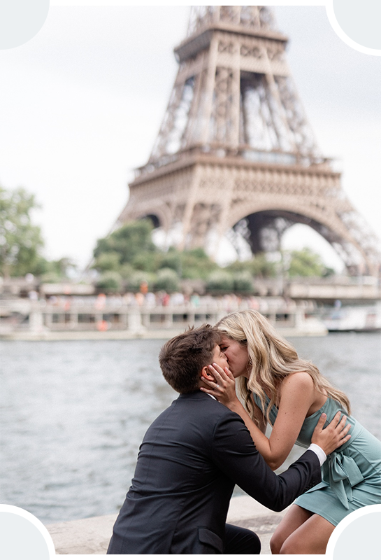 Engagement proposal photo session in Paris – Pictours Paris by Lindsey Larson