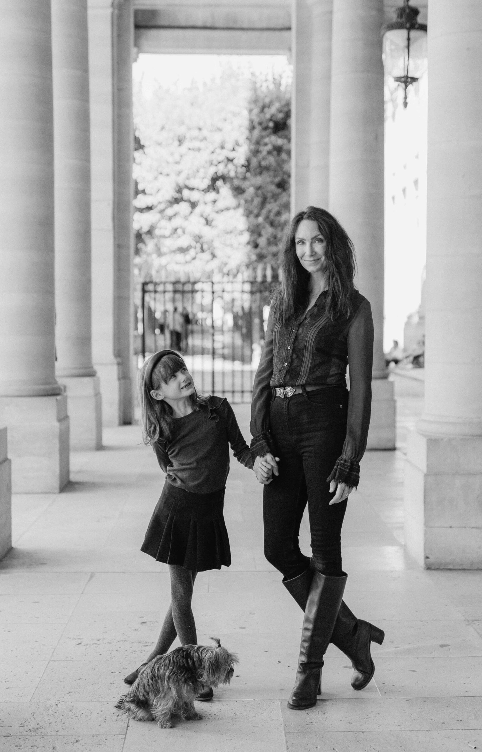 Indigo Associate Photographer Pictours Paris Lindsey and Elodie-1 Indigo Associate Photographer Pictours Paris Lindsey and Elodie-1